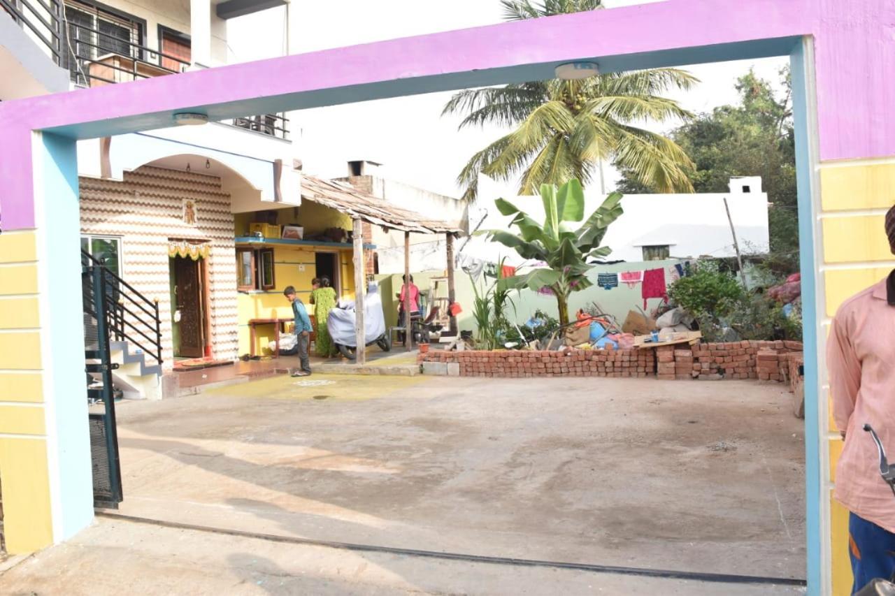 Coconut Homestay 함피 외부 사진