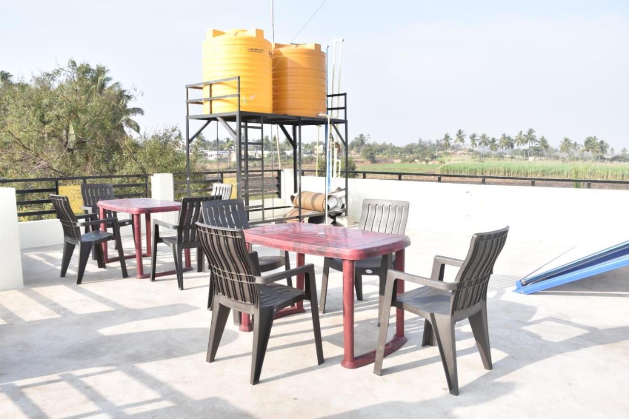 Coconut Homestay 함피 외부 사진